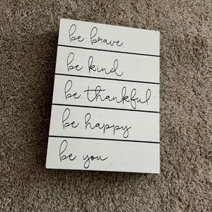 Cute and Fun Shelf Decoration